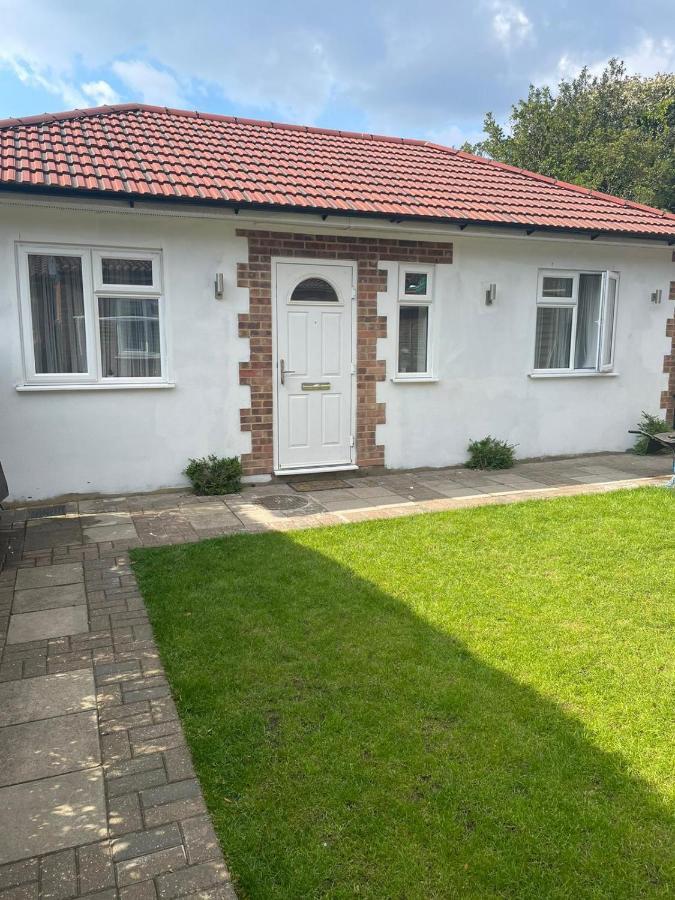 Dannifar Guest House London Exterior photo