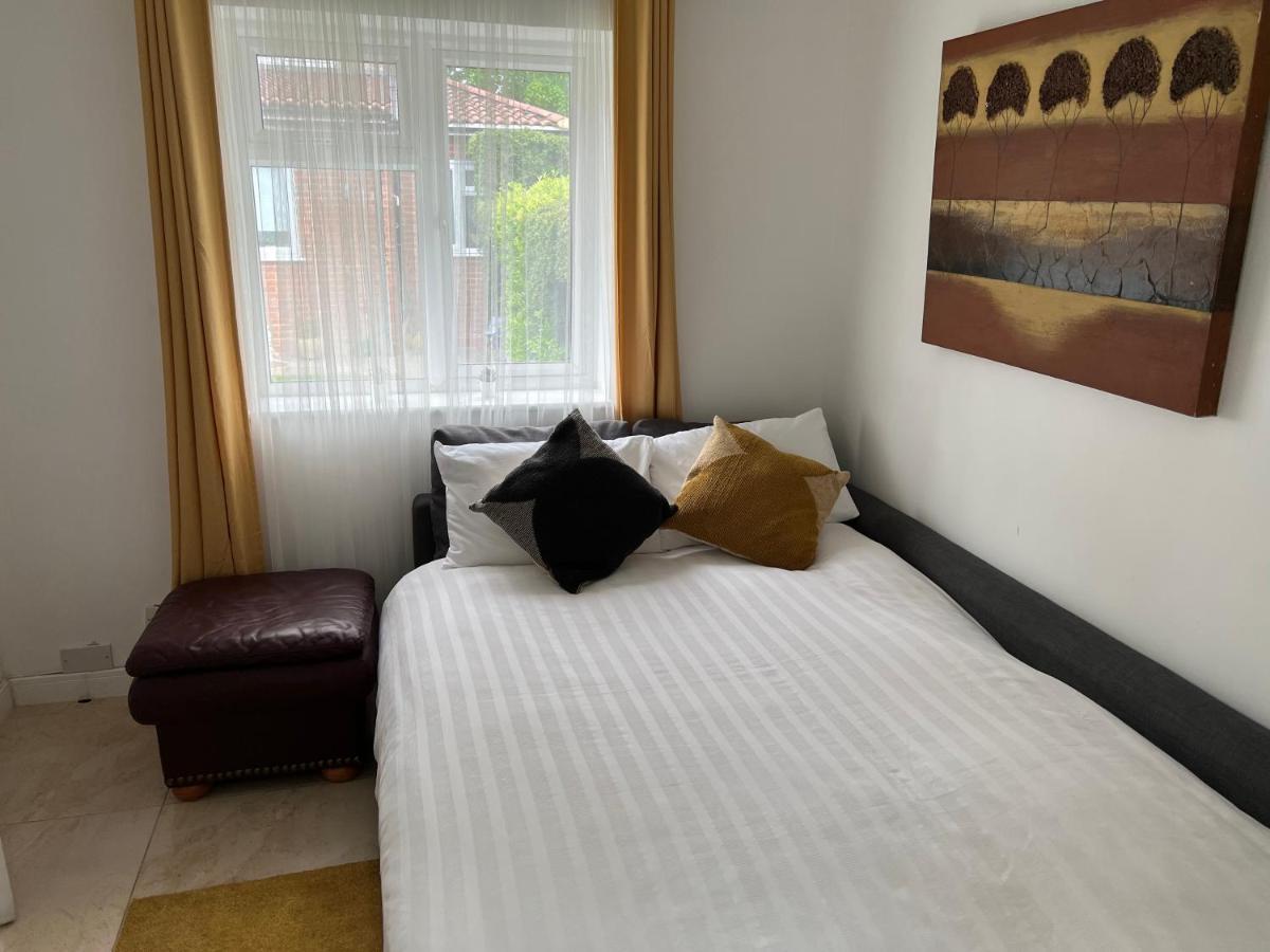 Dannifar Guest House London Exterior photo